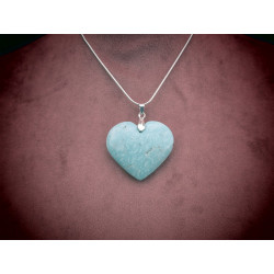 pendentif cœur en opale bleue