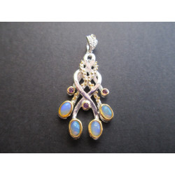 pendentif de créateur en opale d'Ethiopie