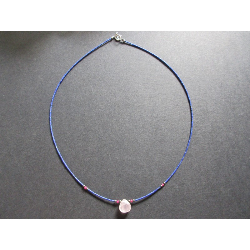 collier fin en lapis lazuli et quartz rose